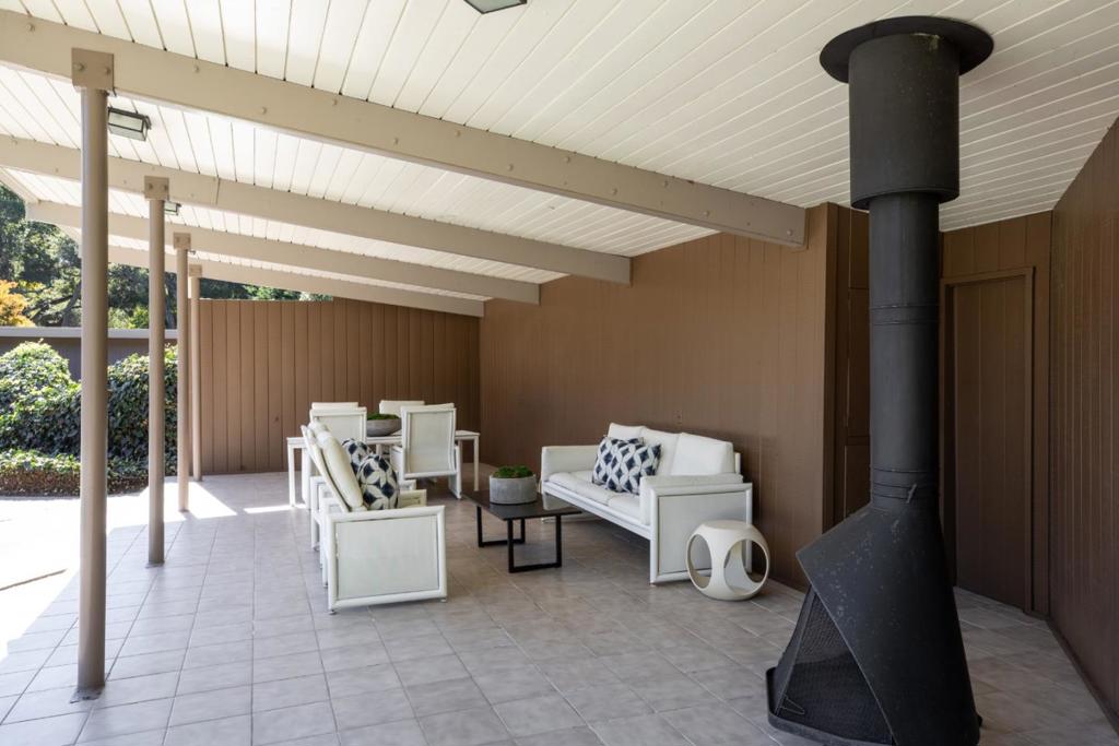 27 Catalpa Drive, Atherton, CA 94027