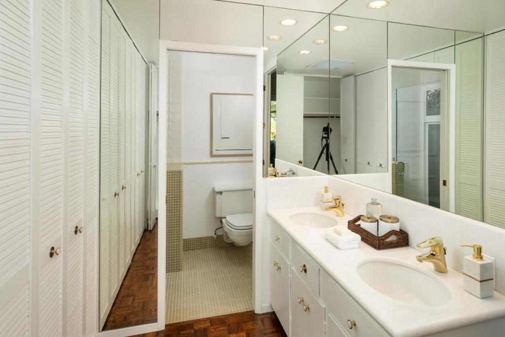 27 Catalpa Drive, Atherton, CA 94027