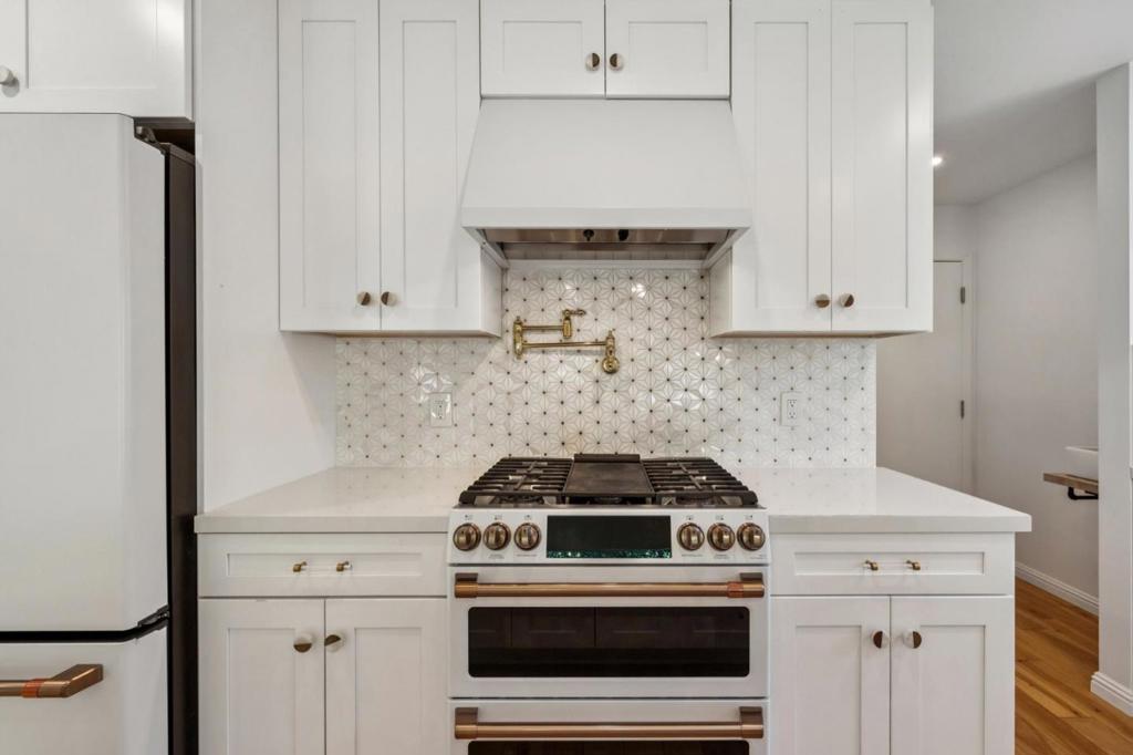 830 Robin Lane, Millbrae, CA 94030