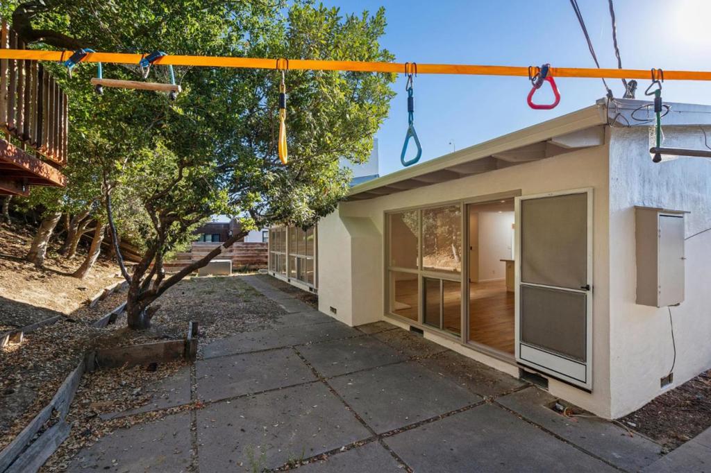 830 Robin Lane, Millbrae, CA 94030