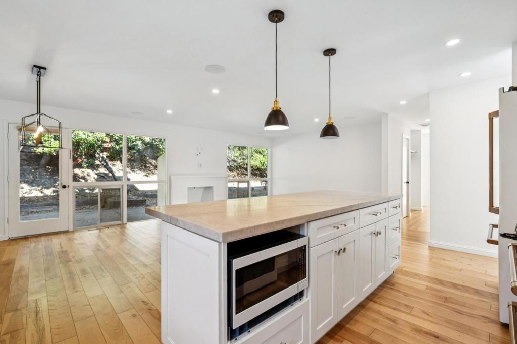 830 Robin Lane, Millbrae, CA 94030