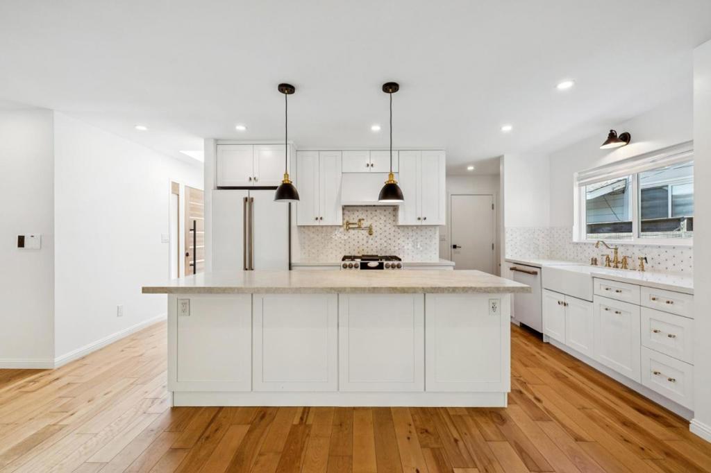830 Robin Lane, Millbrae, CA 94030