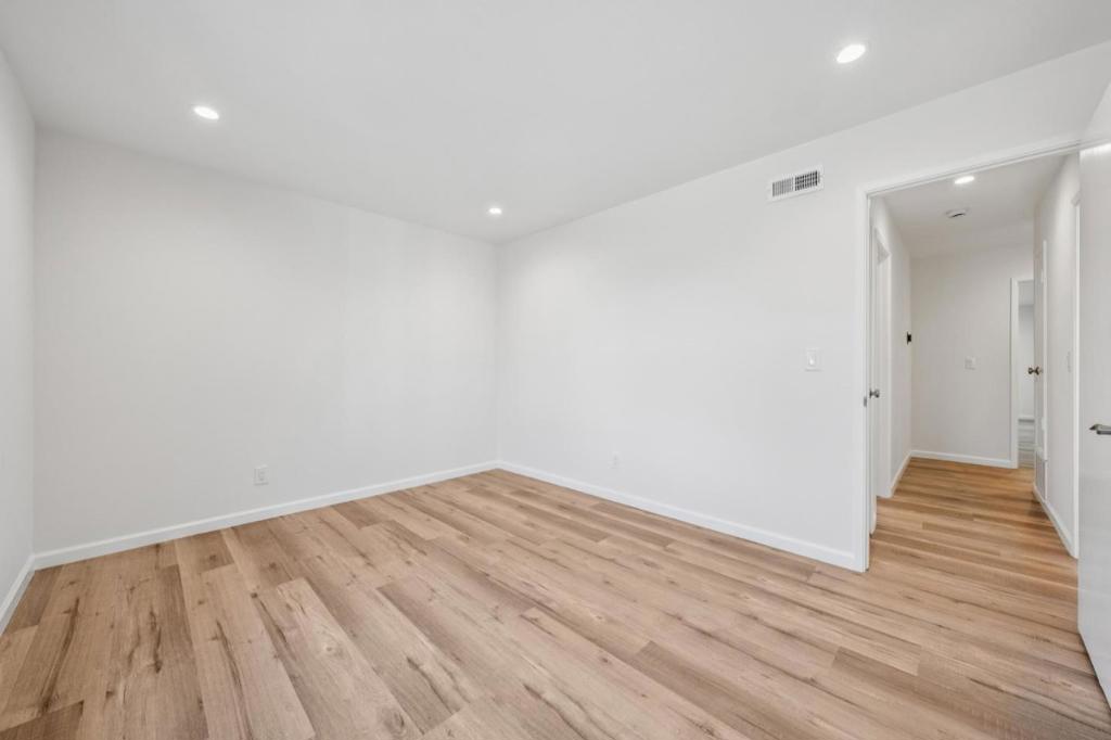 700 Gull Avenue, Foster City, CA 94404