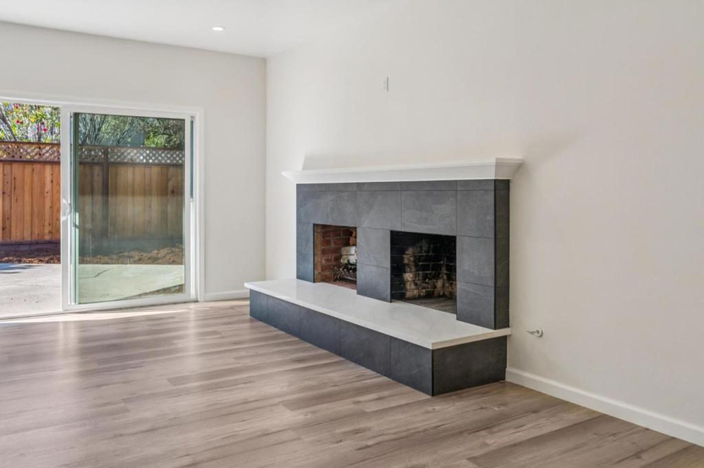 700 Gull Avenue, Foster City, CA 94404