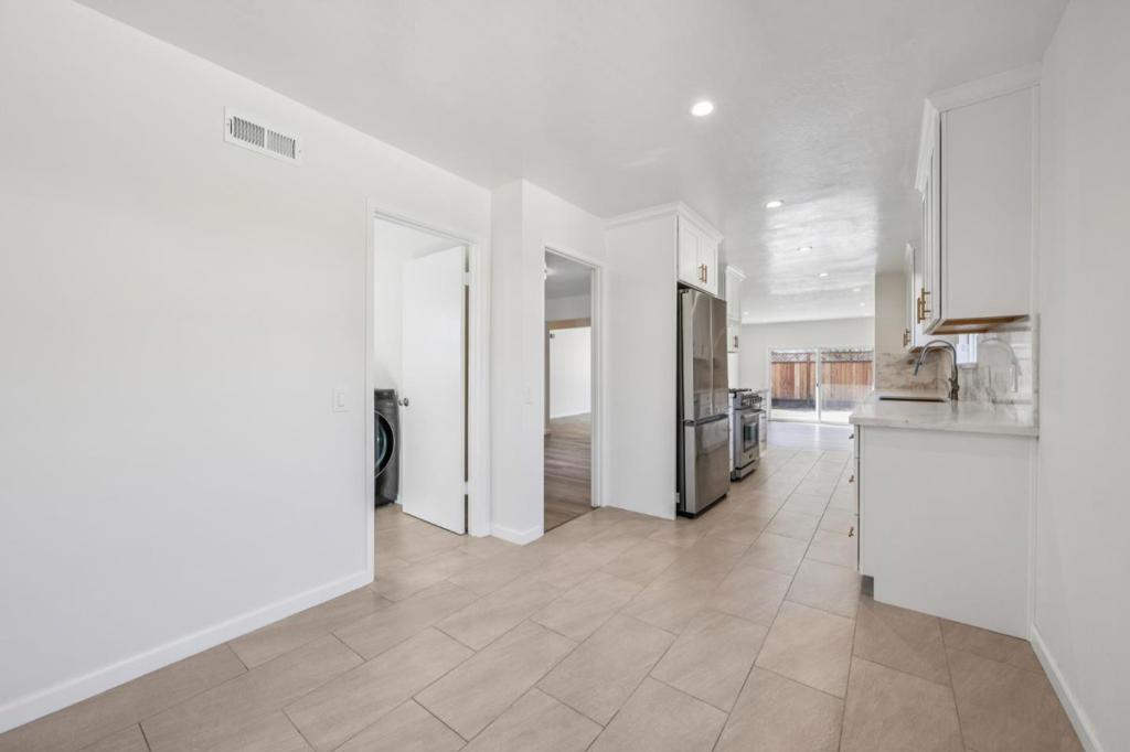 700 Gull Avenue, Foster City, CA 94404