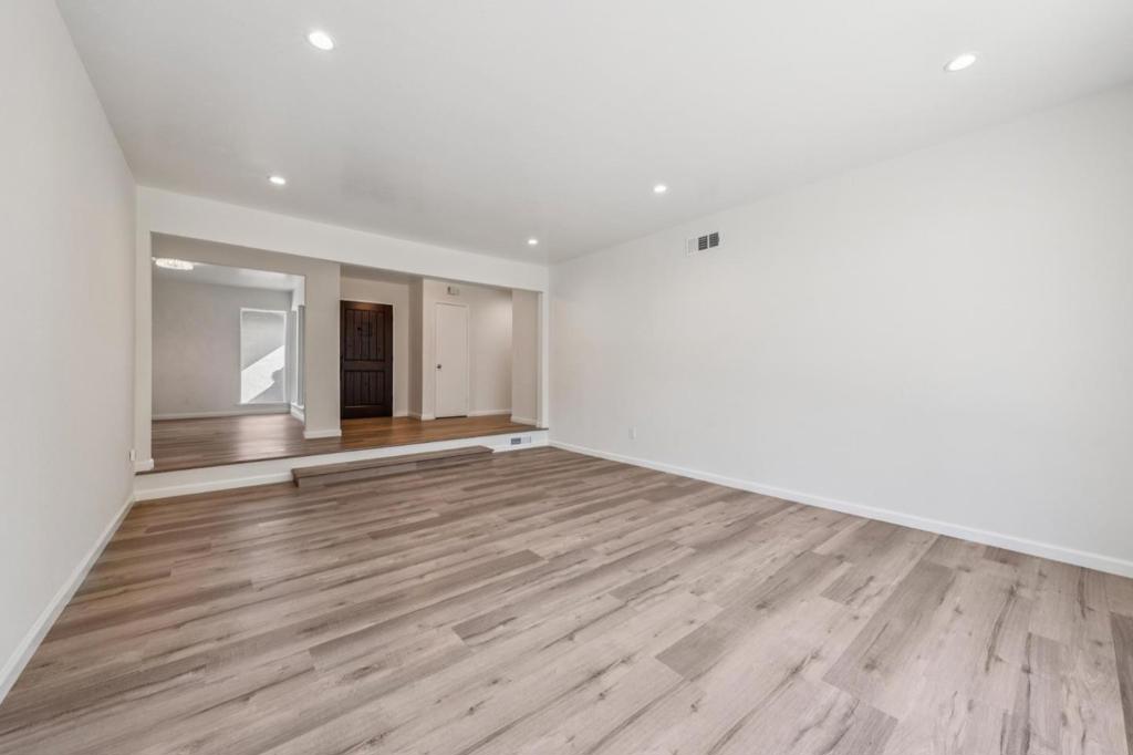 700 Gull Avenue, Foster City, CA 94404