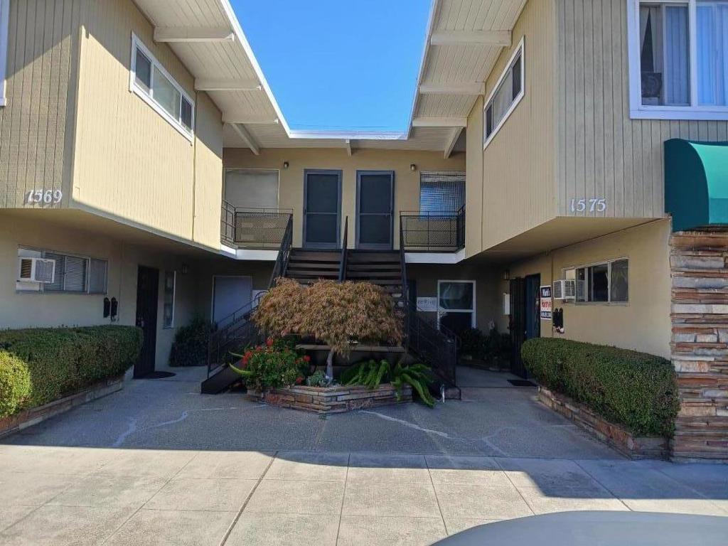 1575 Laurel Street, #C, San Carlos, CA 94070