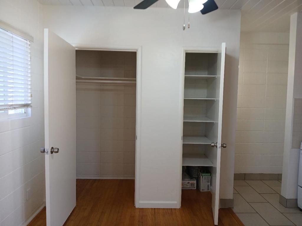 1575 Laurel Street, #C, San Carlos, CA 94070