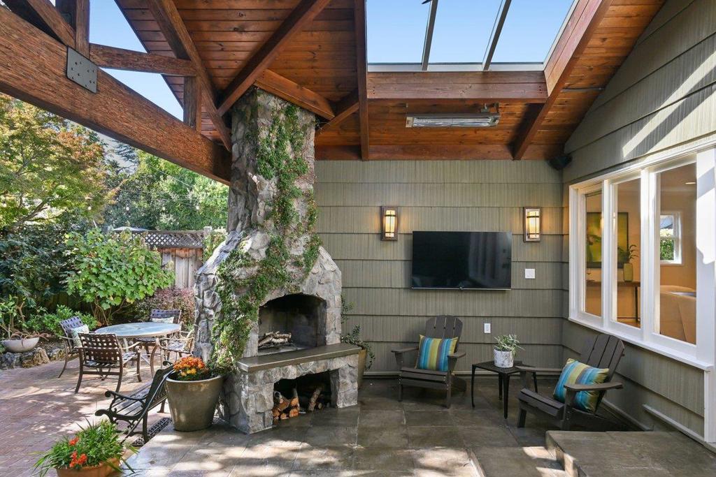 151 Louise Lane, San Mateo, CA 94403