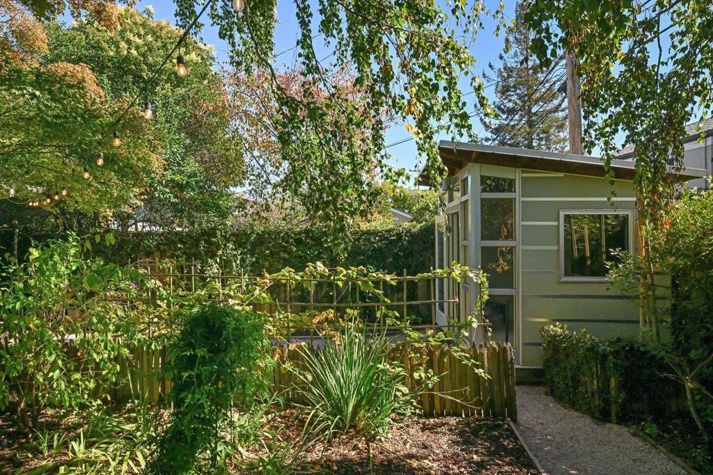 151 Louise Lane, San Mateo, CA 94403