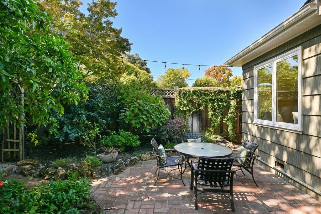 151 Louise Lane, San Mateo, CA 94403