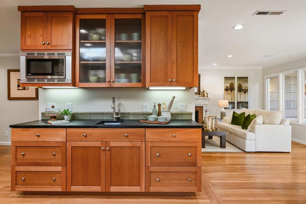 151 Louise Lane, San Mateo, CA 94403