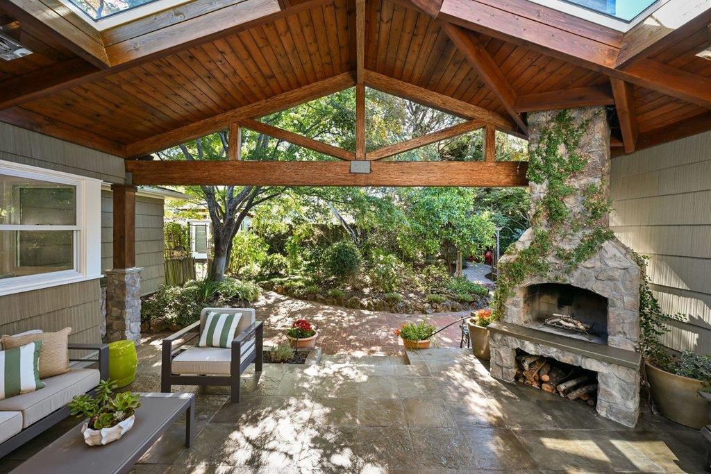 151 Louise Lane, San Mateo, CA 94403