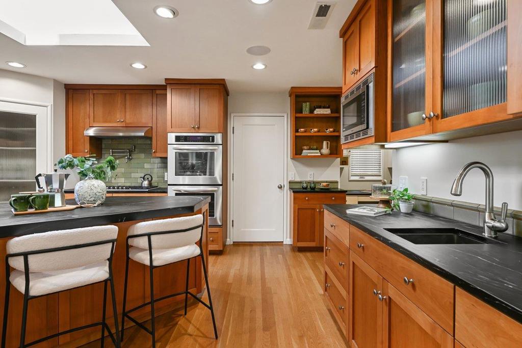 151 Louise Lane, San Mateo, CA 94403