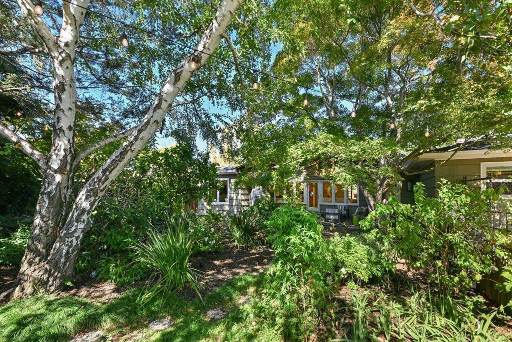 151 Louise Lane, San Mateo, CA 94403
