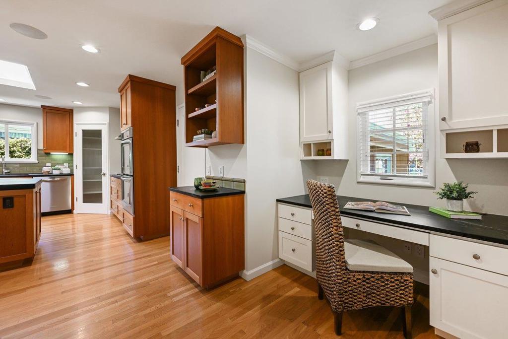151 Louise Lane, San Mateo, CA 94403
