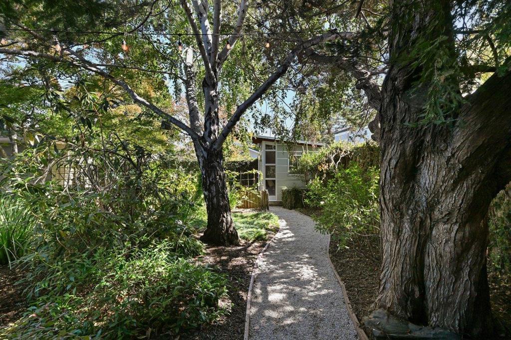 151 Louise Lane, San Mateo, CA 94403