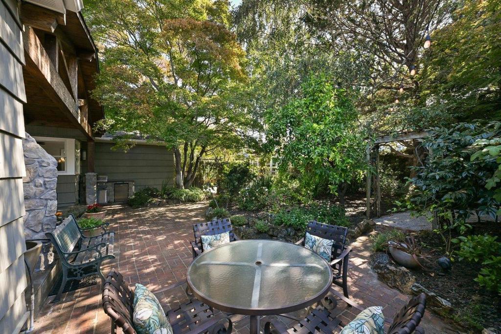 151 Louise Lane, San Mateo, CA 94403