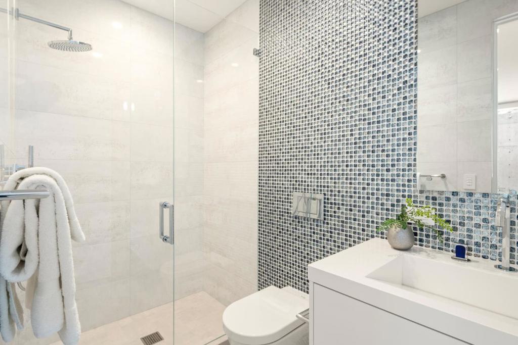 276 Atherton Avenue, Atherton, CA 94027
