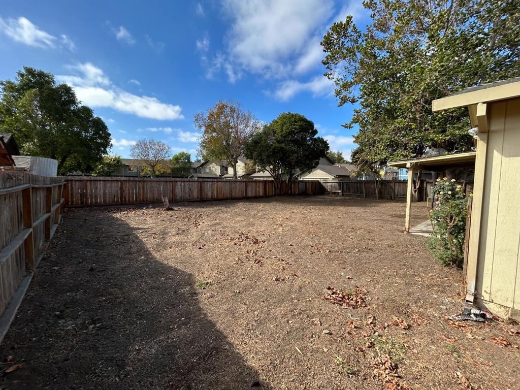 921 Nash Road, Hollister, CA 95023