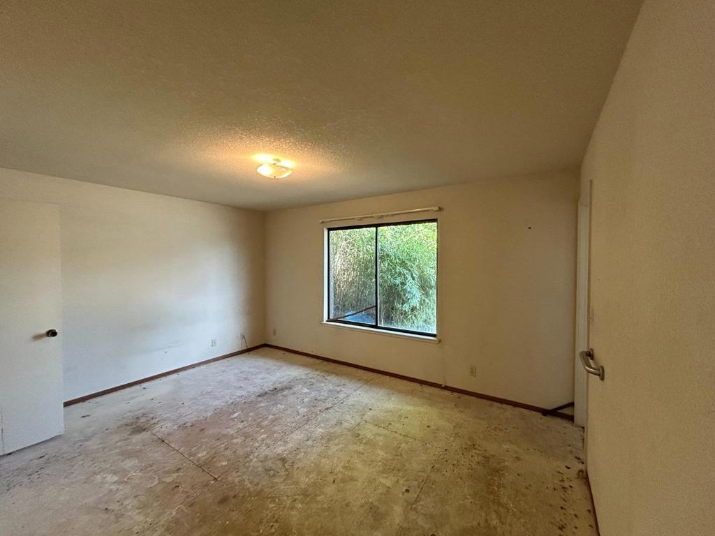 921 Nash Road, Hollister, CA 95023