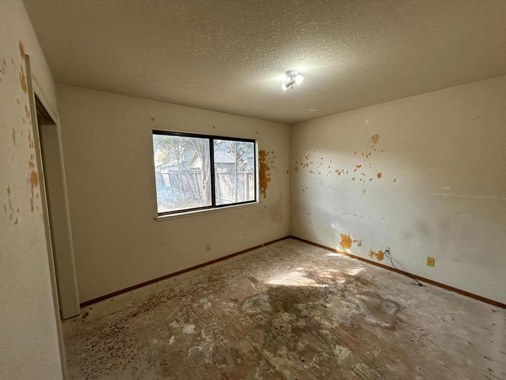 921 Nash Road, Hollister, CA 95023