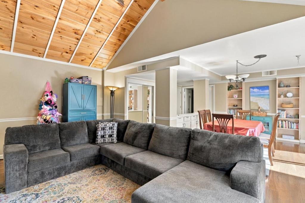 104 Morrow Court, San Jose, CA 95139