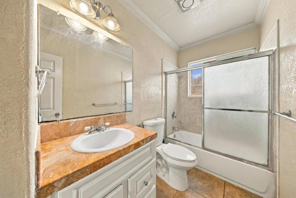 1080 S 8th Street, San Jose, CA 95112