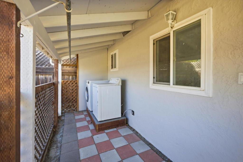 1080 S 8th Street, San Jose, CA 95112