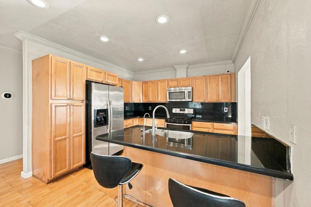 1080 S 8th Street, San Jose, CA 95112