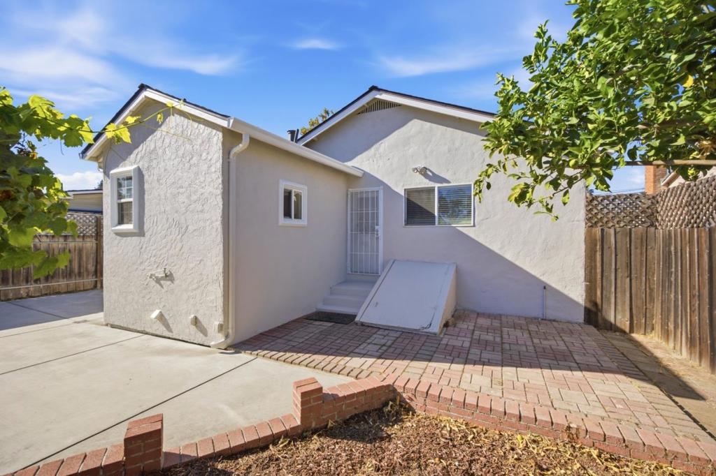 1080 S 8th Street, San Jose, CA 95112