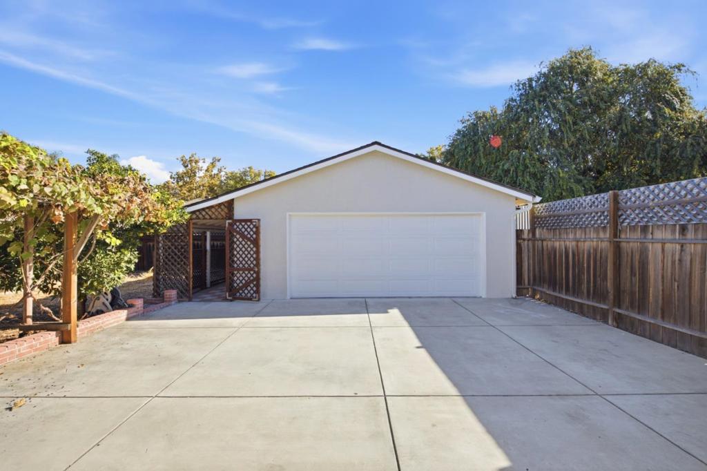 1080 S 8th Street, San Jose, CA 95112