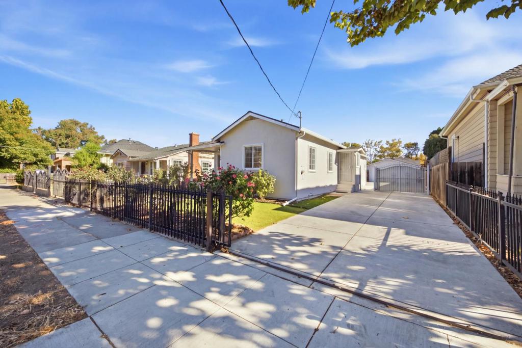 1080 S 8th Street, San Jose, CA 95112