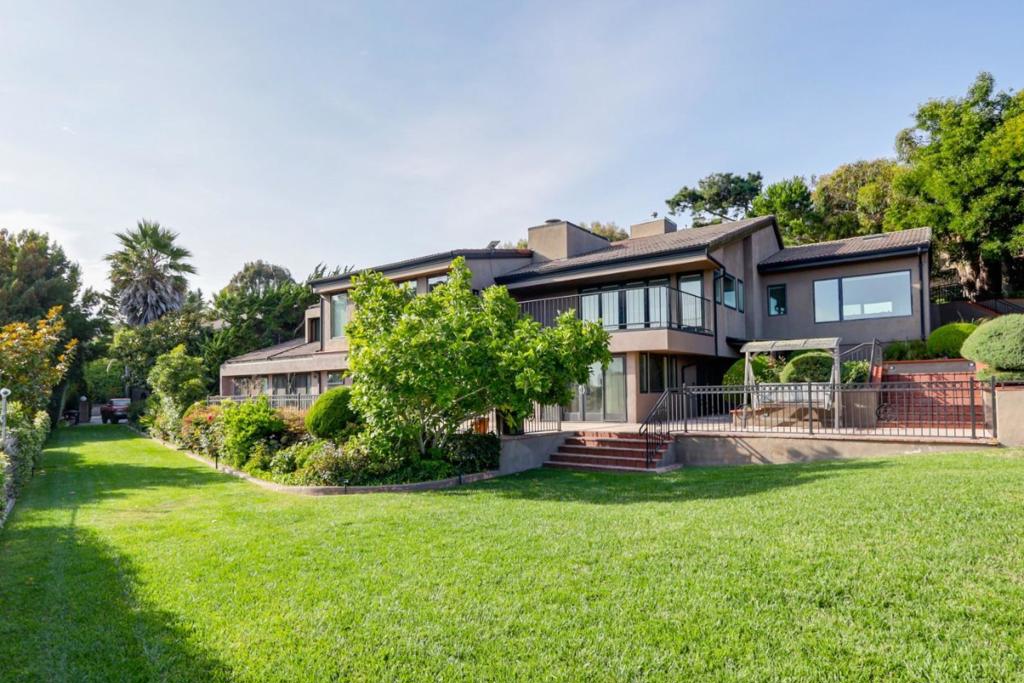 280 Round Hill Road, Tiburon, CA 94920
