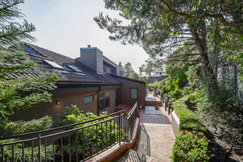 280 Round Hill Road, Tiburon, CA 94920