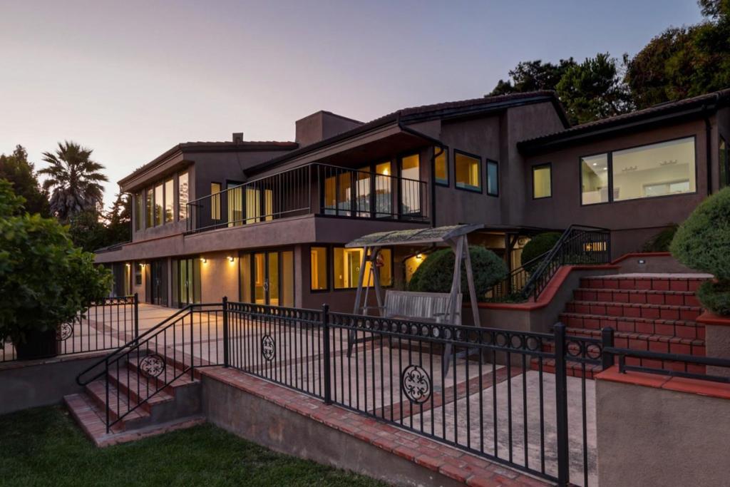 280 Round Hill Road, Tiburon, CA 94920