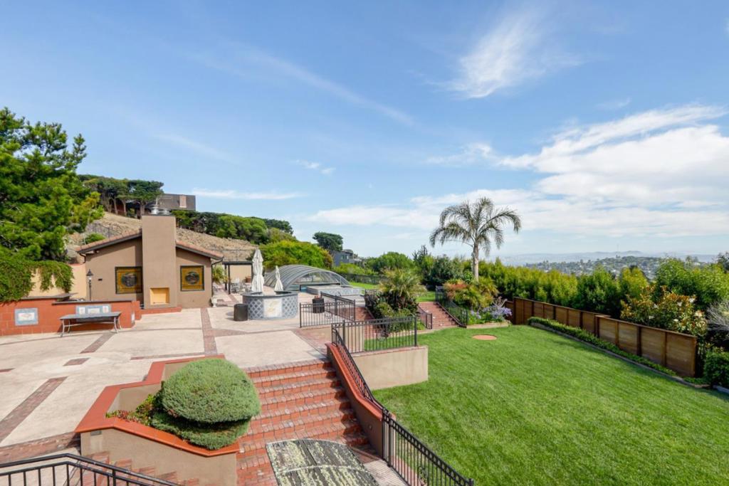 280 Round Hill Road, Tiburon, CA 94920