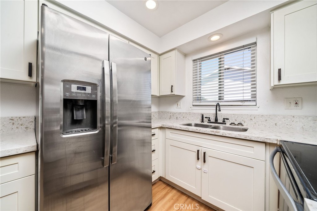 19875 Kingswood, Huntington Beach, CA 92646
