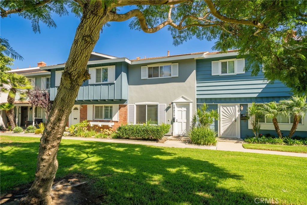 19875 Kingswood, Huntington Beach, CA 92646