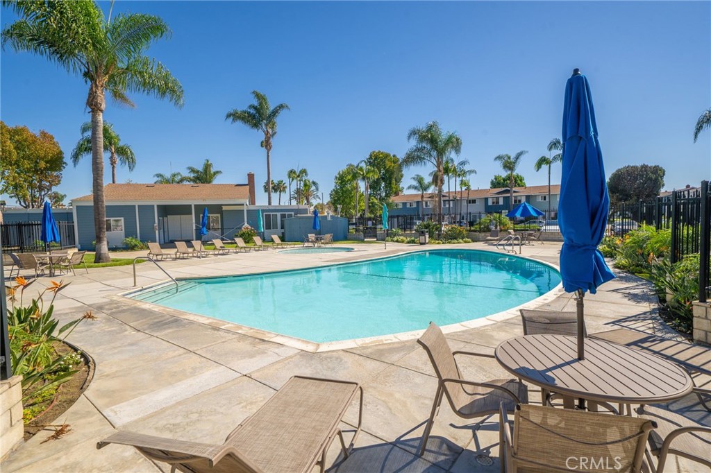 19875 Kingswood, Huntington Beach, CA 92646