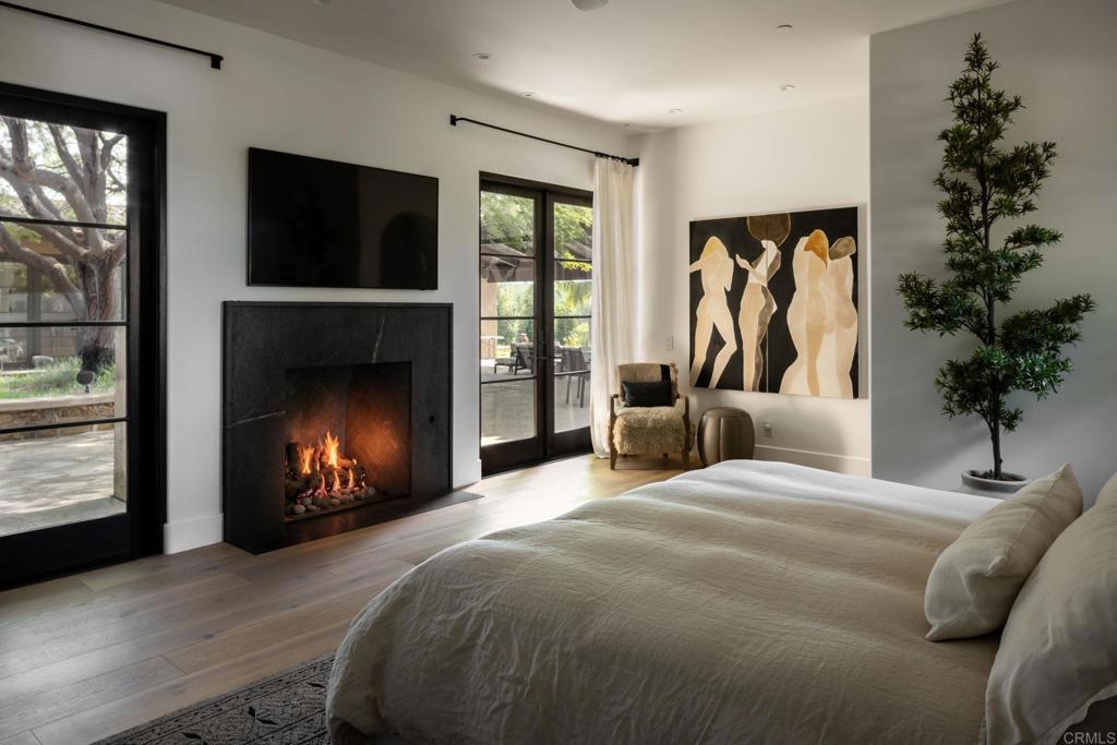 525 Sleeping Indian Rd, Oceanside, CA 92057