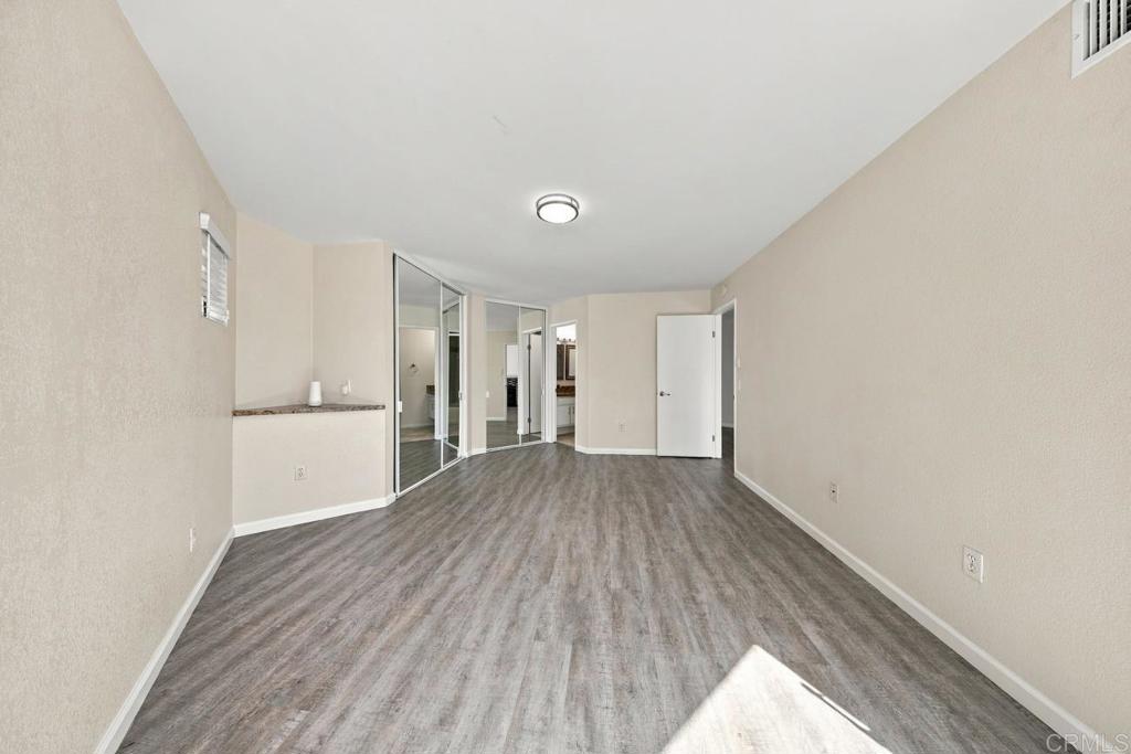 9709 Mesa Springs Way, #211, San Diego, CA 92126