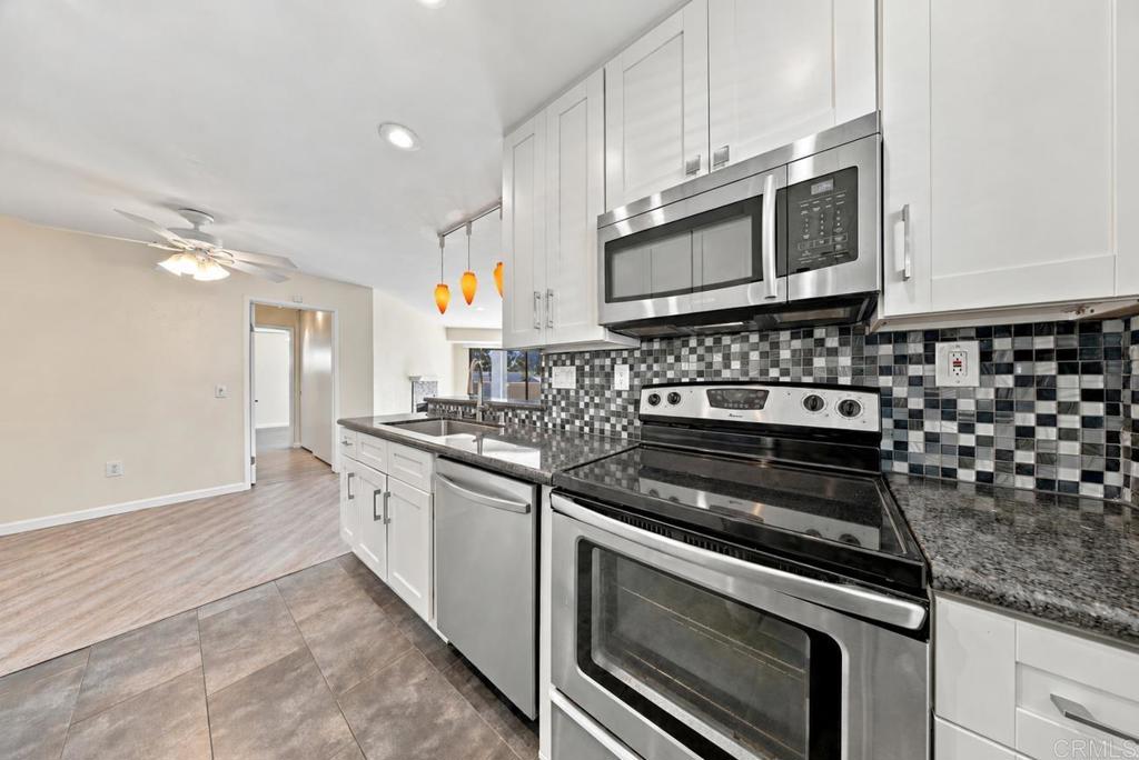 9709 Mesa Springs Way, #211, San Diego, CA 92126