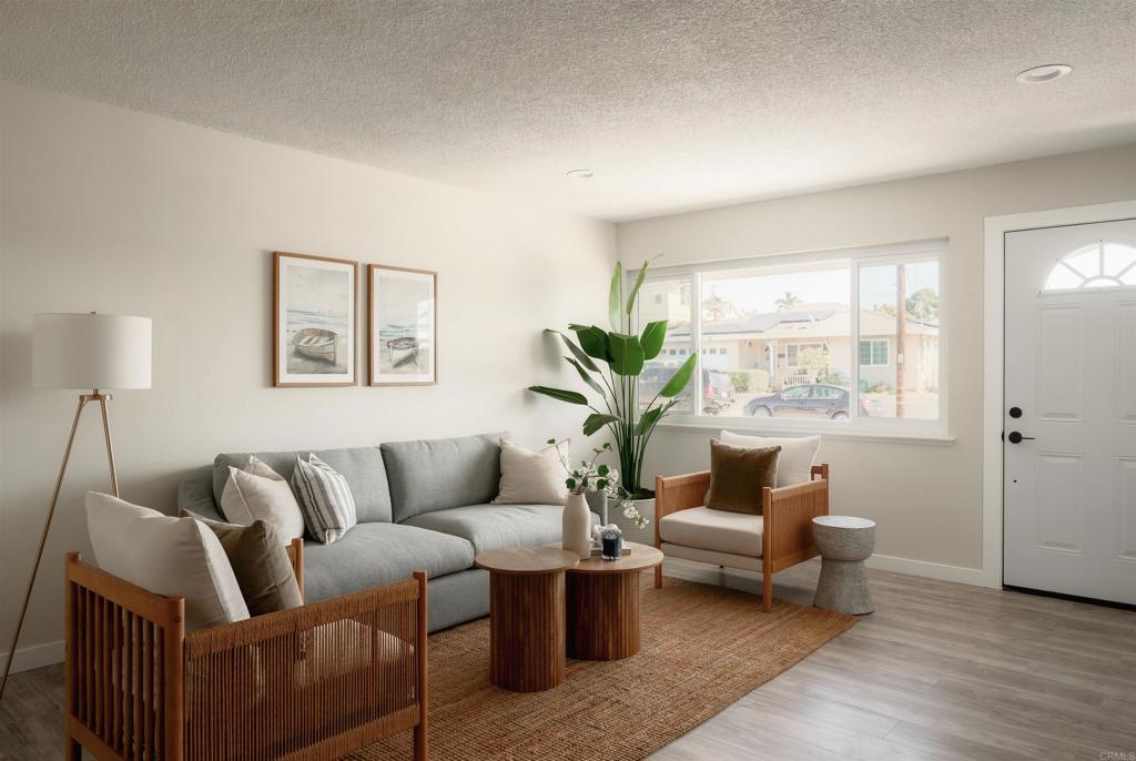 147 Edgewood Drive, Oceanside, CA 92054