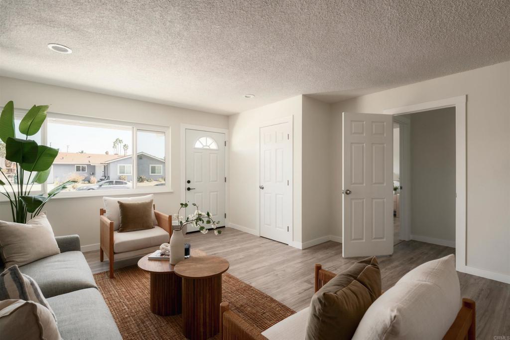 147 Edgewood Drive, Oceanside, CA 92054 147 Edgewood Drive, Oceanside, CA 92054