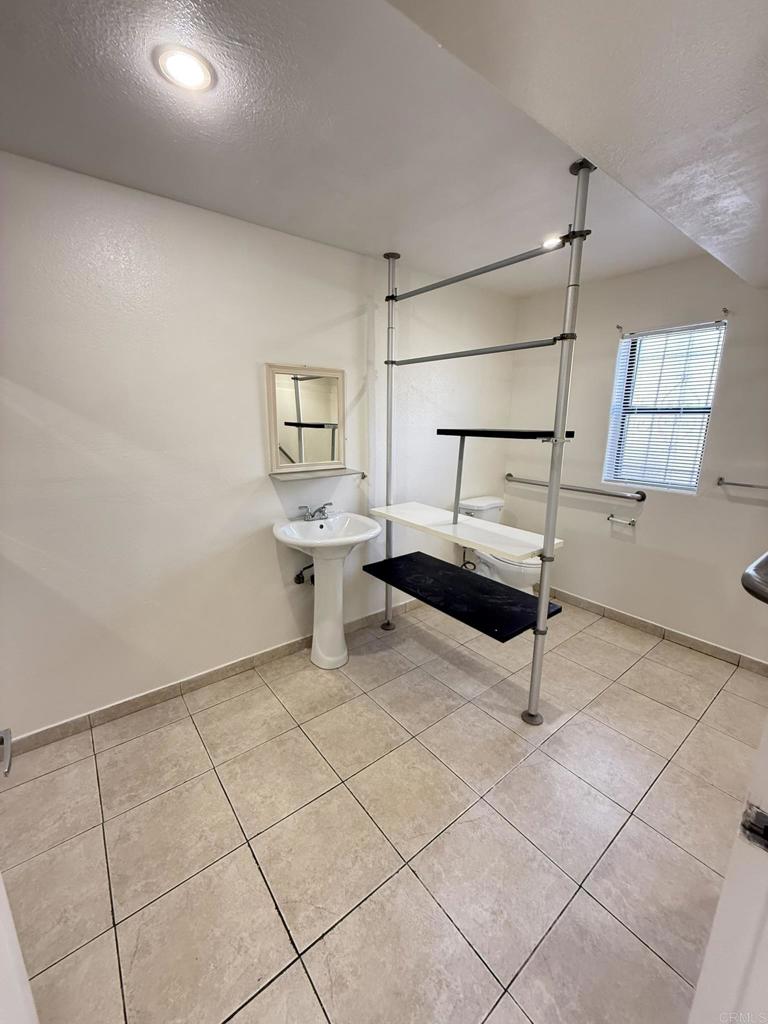 4120 Estrella Ave, #1, San Diego, CA 92105