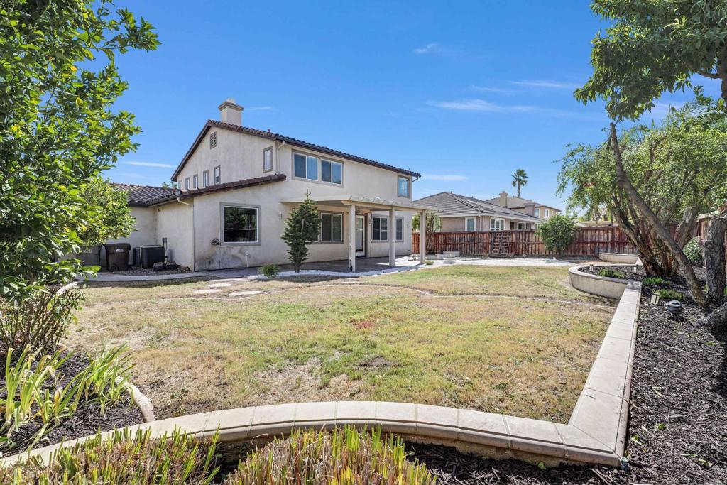 27973 Breakwater Ct., Menifee, CA 92585