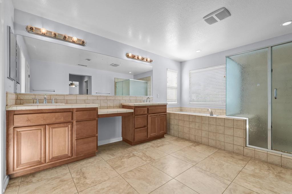 27973 Breakwater Ct., Menifee, CA 92585