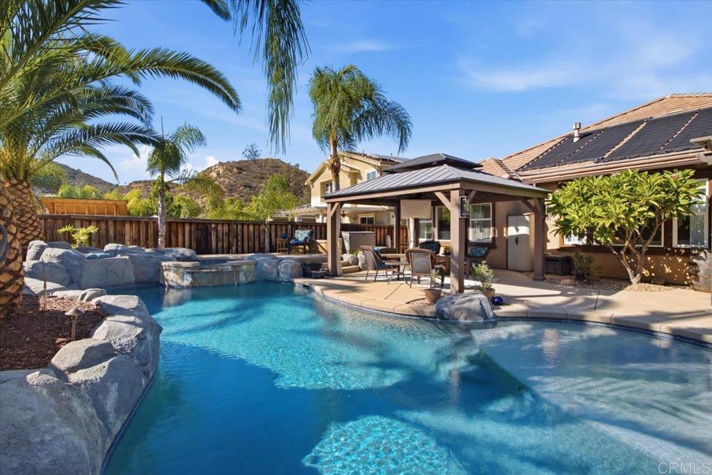 571 Chandler Court, Escondido, CA 92027