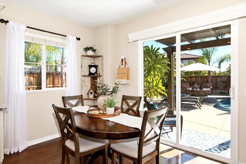 571 Chandler Court, Escondido, CA 92027
